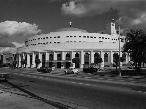 Angelus Temple — Calisphere
