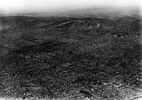 Wilshire Boulevard aerial view