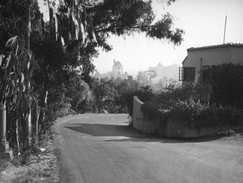 Vista del Mar Avenue, Hollywood Hills