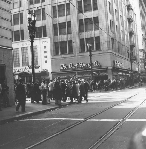 Sixth Street and Broadway, Los Angeles