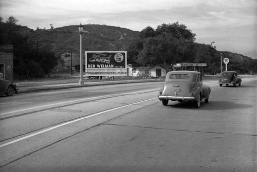 Foothill Boulevard, Tujunga