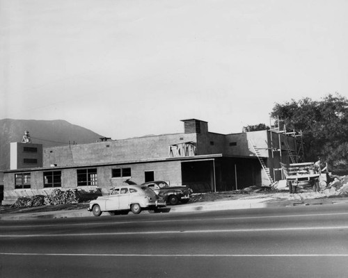 Sunland-Tujunga Branch Library