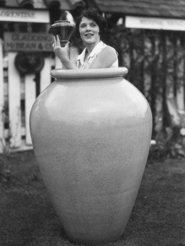 Making and displaying pottery