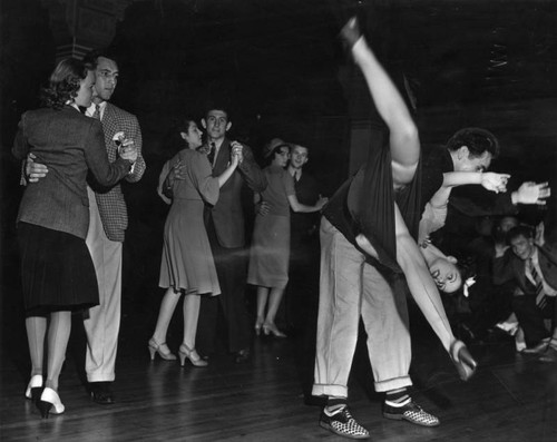 Dancing to the sounds of Artie Shaw's band