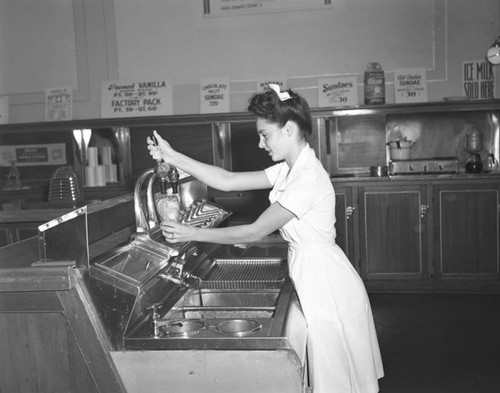 Making a treat with Currie's Ice Cream