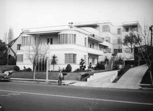 Mauretania, Rossmore Avenue