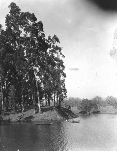 Boaters on Toluca Lake