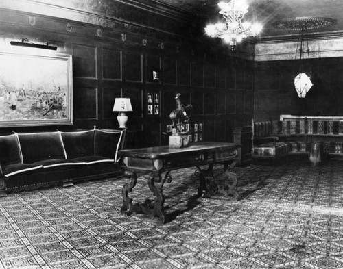 Mezzanine lounge of the Carthay Circle Theatre