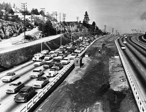 Looking north from Mulholland Drive bridge