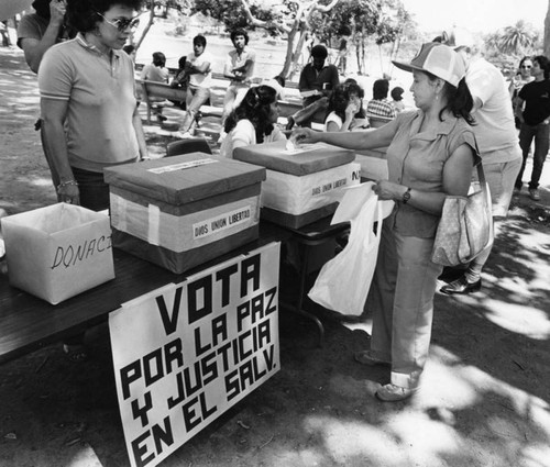 Mock El Salvador elections