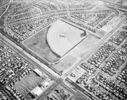 Los Altos Drive-In, Long Beach, looking southeast