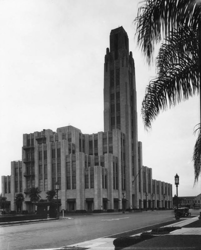 View from Wilshire Blvd., view 3