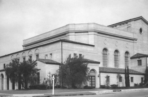 Wilshire Ebell Theatre, a view