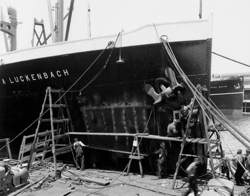 "A Luckenbach" being repaired