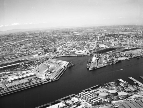 Los Angeles Harbor and Terminal Island, looking north