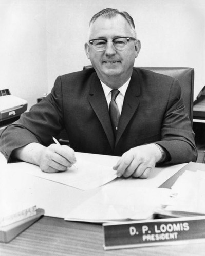 D. P. Loomis