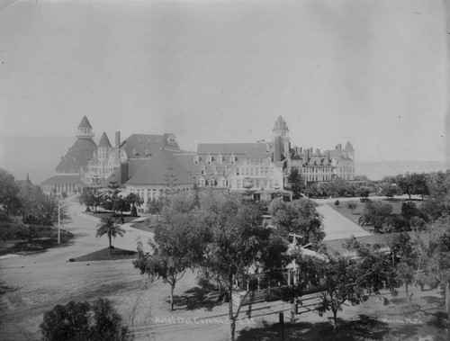 Hotel del Coronado and trolley station