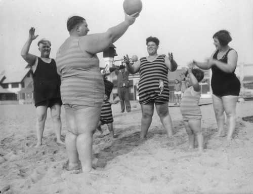 Family at Venice beach, view 4