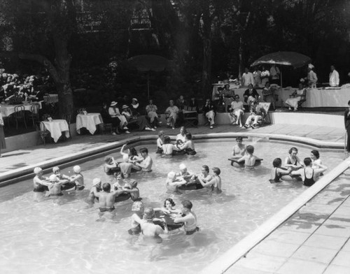 Games in the pool, view 3