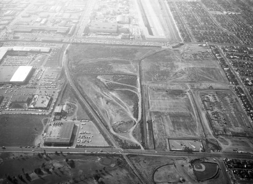 Crenshaw Drive-In, Hawthorne, looking west