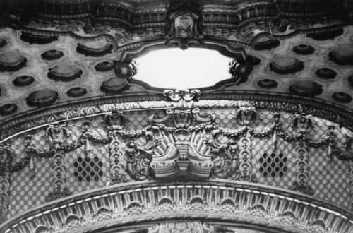 Ceiling, Los Angeles Theatre