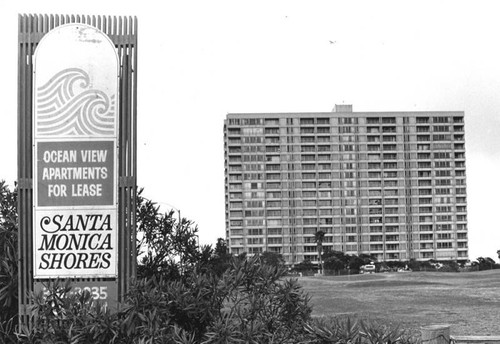 Santa Monica Shores apartments