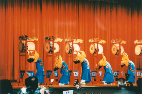 Korean Institute of Southern California dance performance