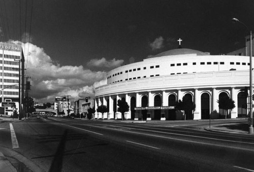 Angelus Temple, exterior