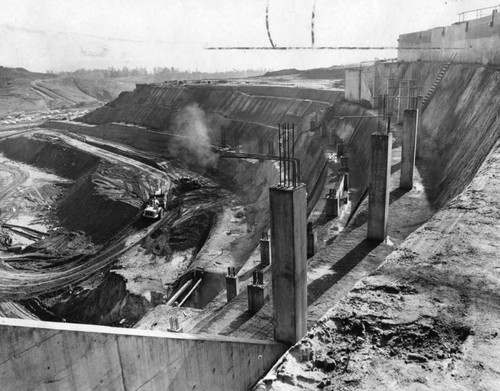 Dodger Stadium construction