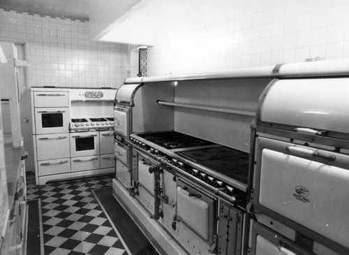 Harold Lloyd mansion kitchen