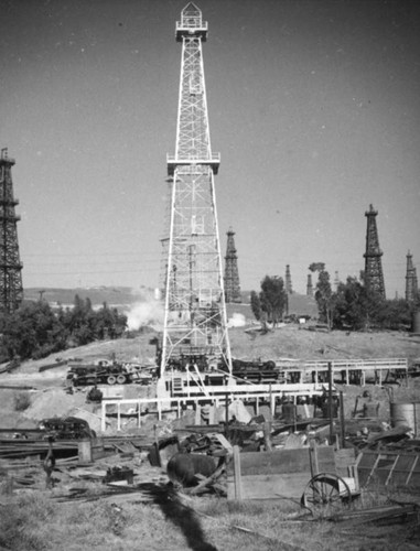 Clutter around a Montebello oil rig