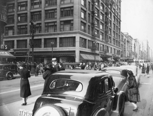 Crowds at 7th and Broadway