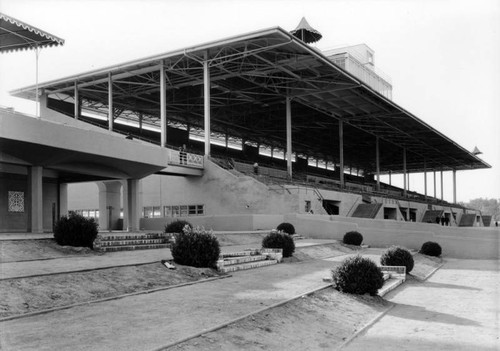 Santa Anita Racetrack and grandstand, view 1