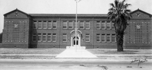 Unidentified grammar school in Glendale