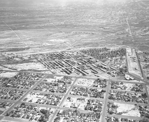 Division Road and Ash Street, Taft, looking west