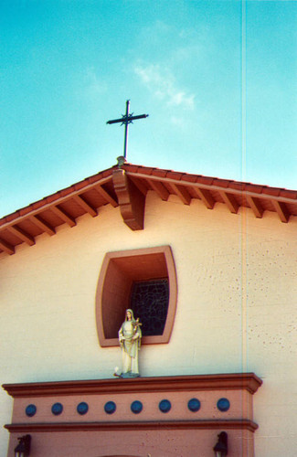 St. Mariana de Paredes Catholic Church, statue