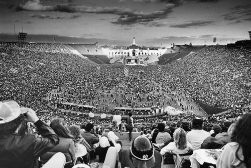 Crowd at the Los Angeles Coliseum