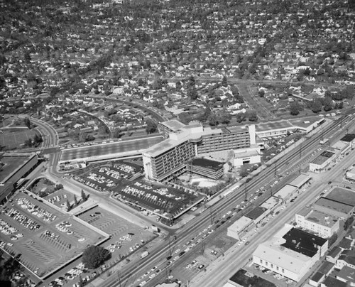 Beverly Hilton Hotel aerial