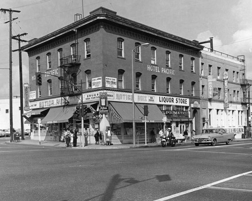 Hotel Pacific and the Atlantic Hotel