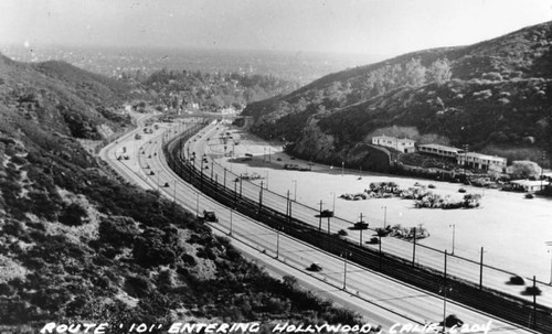 Cahuenga Pass entering Hollywood