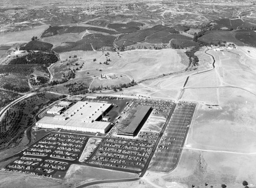 Hughes Aircraft, Coyote Hills plant, looking northwest