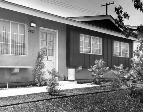 Springtime homes in Ventura offer view of the blue Pacific