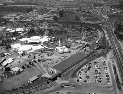 Disneyland Park, Harbor Blvd., Santa Ana Fwy, looking north