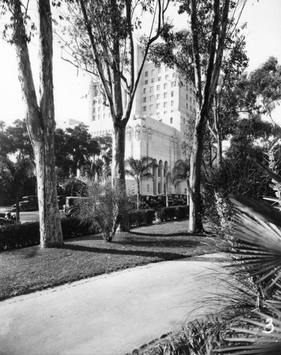 Elks Club, a view from the park, view 1