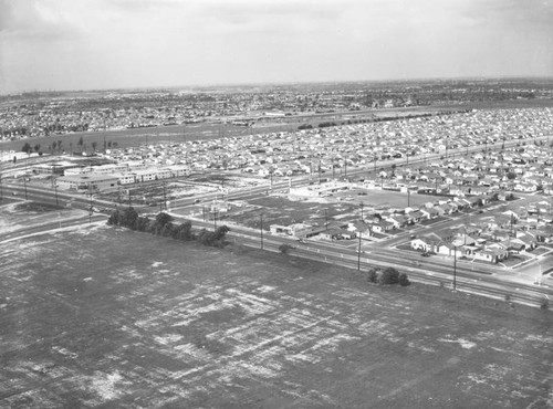 Lakewood, Carson St., Cherry Ave. and Paramount Blvd., looking northwest