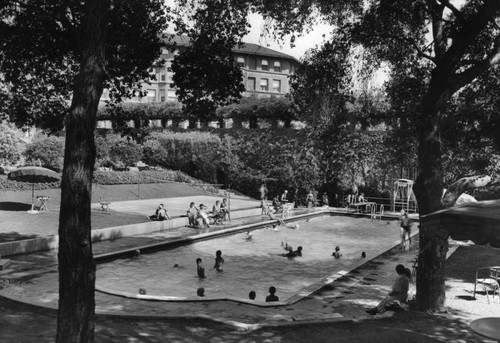 Swimming pool at the Huntington Hotel