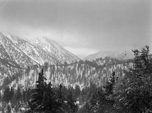 Big Bear mountains and snow