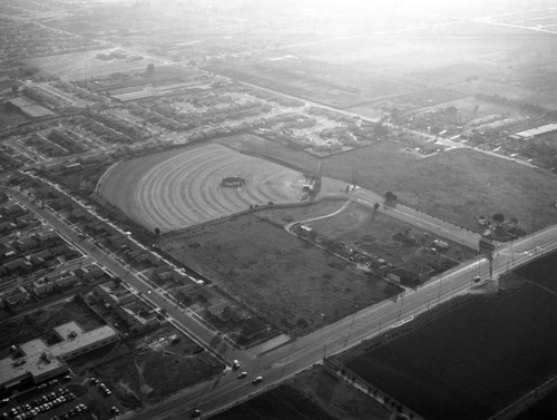 Lincoln Drive-In, Buena Park, looking southwest