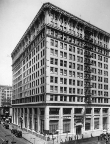 Citizens National Bank, exterior view