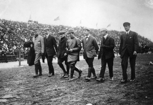 Aviators on foot, Dominguez Field